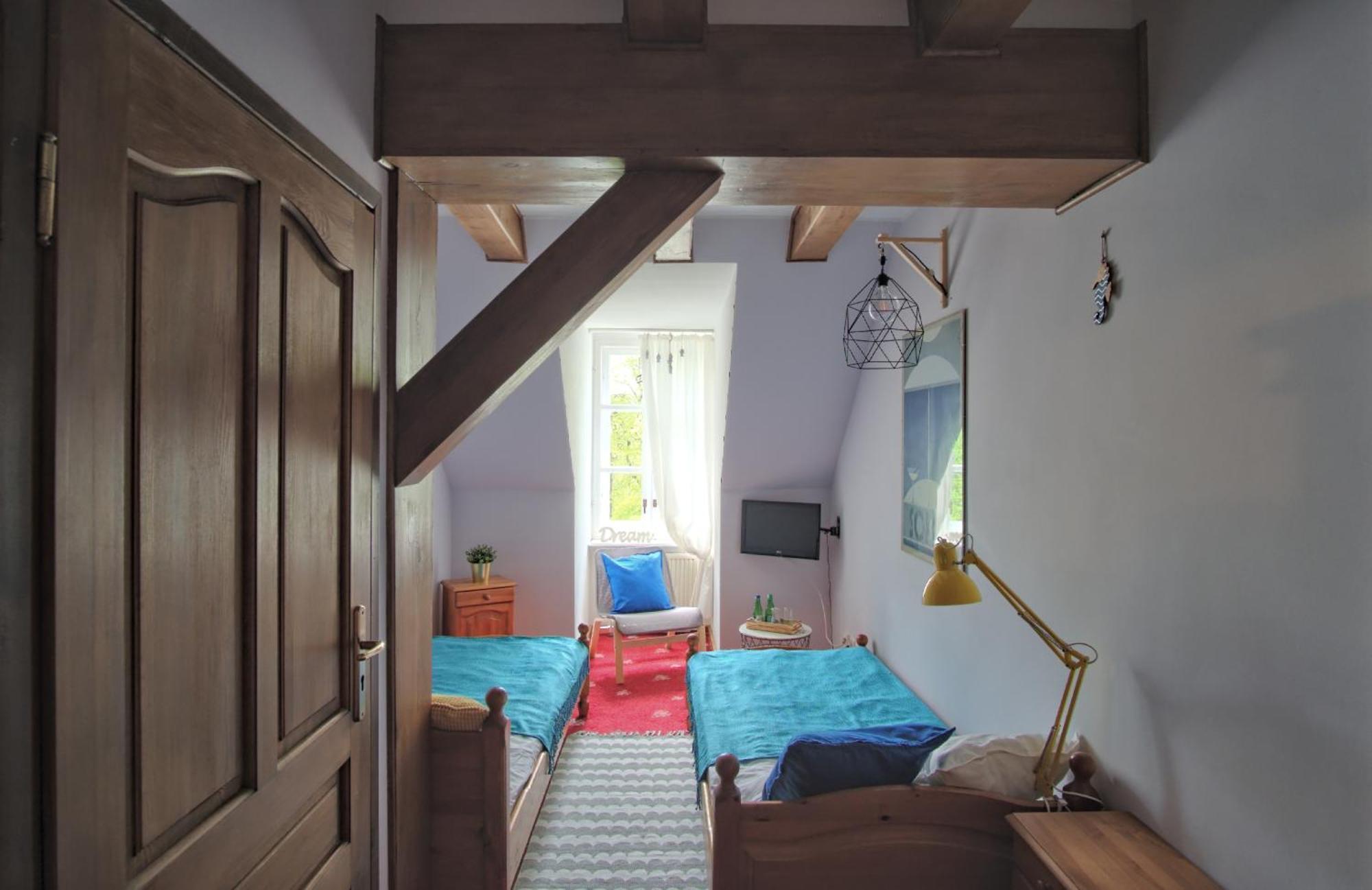 Dwor W Bychowie Gniewino Room photo